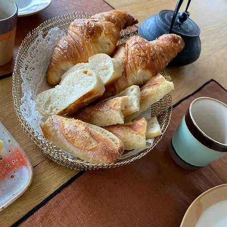 Les Herbes Flottantes